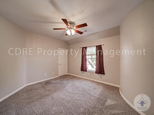 Building Photo - 520 Arcadia Dr