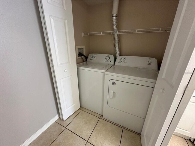 Building Photo - 814 Washington Palm Loop