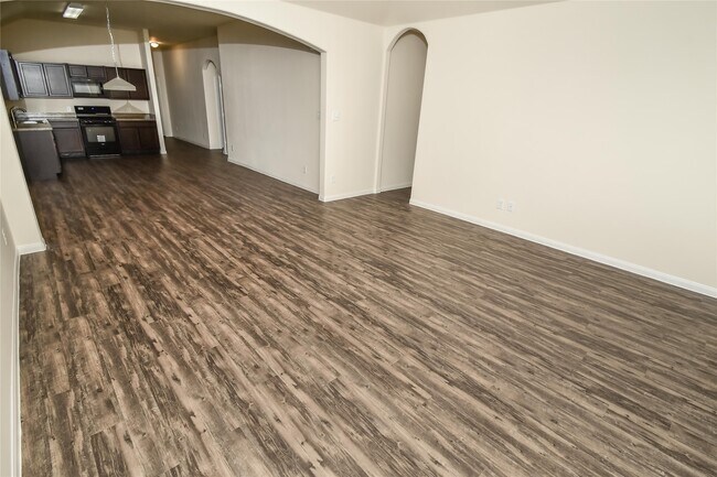 Building Photo - 29602 Clover Shore Dr
