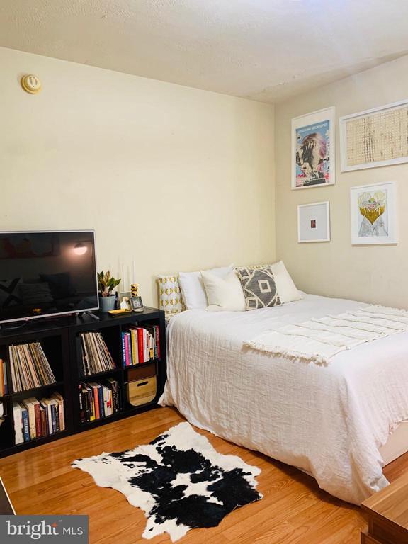 Building Photo - 1324 Locust St