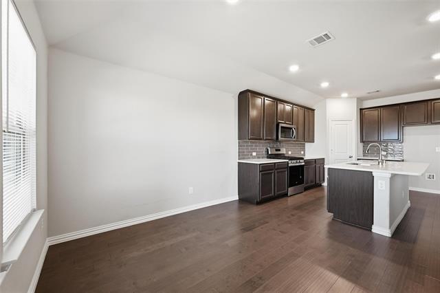 Building Photo - 1116 Rountree Ct