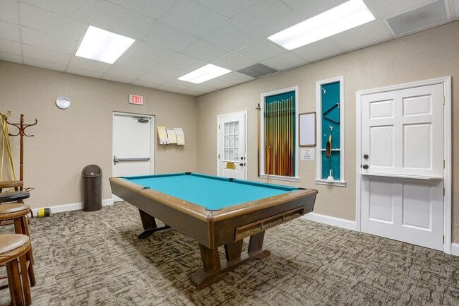 Building Photo - 2/2 UNFURNISHED Condo in Pasadena Cove. Ne...