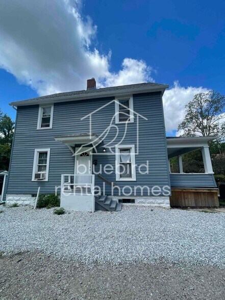 Building Photo - 190 W Miller Ave