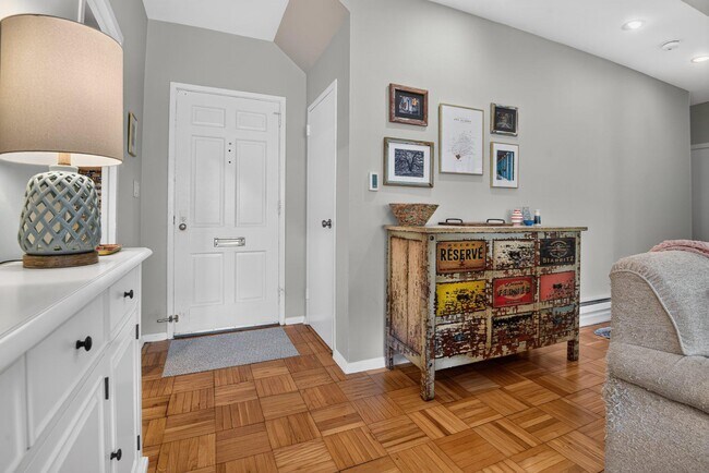 Building Photo - 3458 Martha Custis Dr
