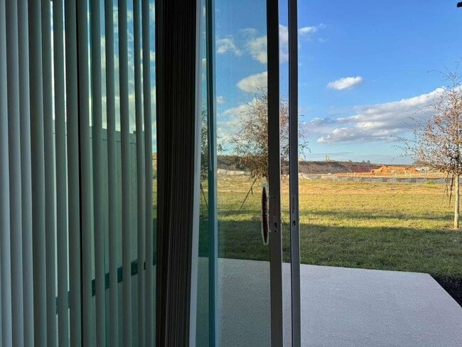 Building Photo - 7629 WATERSCAPE Dr