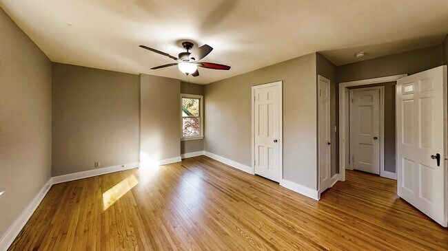 Building Photo - 625 N Blackhawk Ave