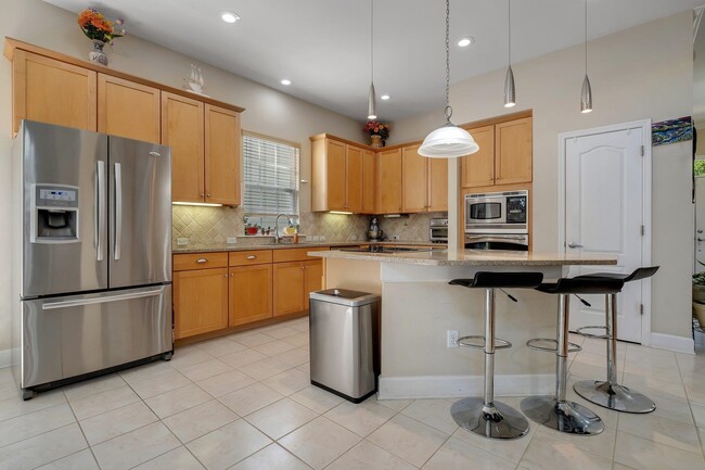 Building Photo - 2462 Goldenrod Wy