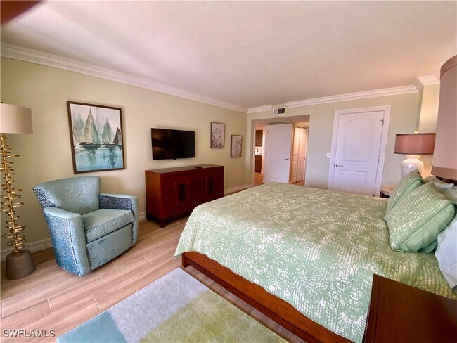 Building Photo - 10851 Gulf Shore Dr