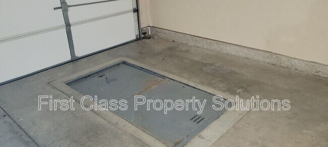 Building Photo - 2816 SE 95th St