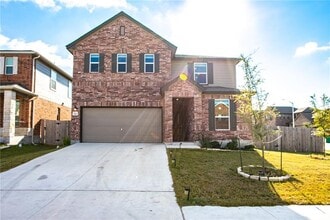 Building Photo - 545 Ayinger Ln