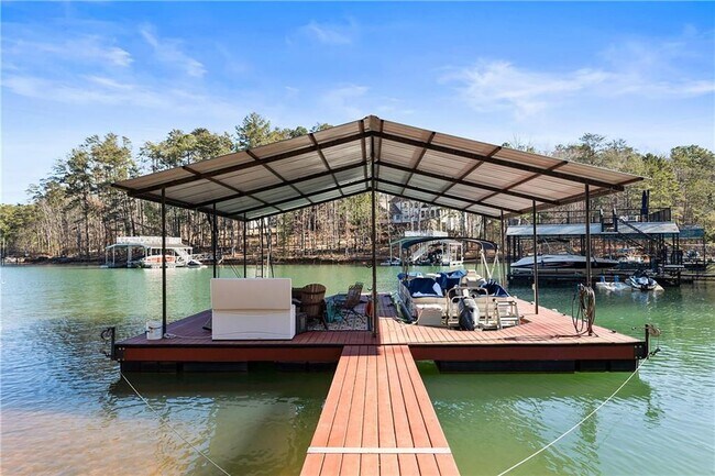 Building Photo - 4035 Lacey Dr