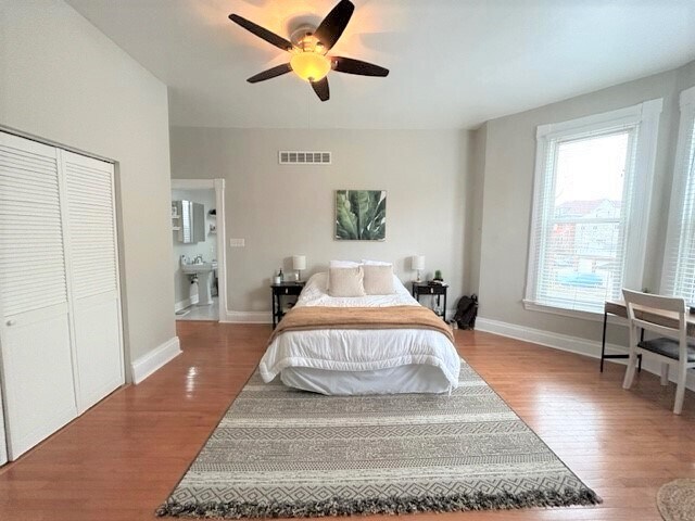 Bedroom entrance view - 5975 Alder St