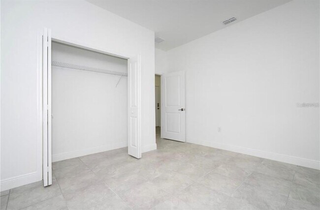 Building Photo - 2901 W Redgate Dr