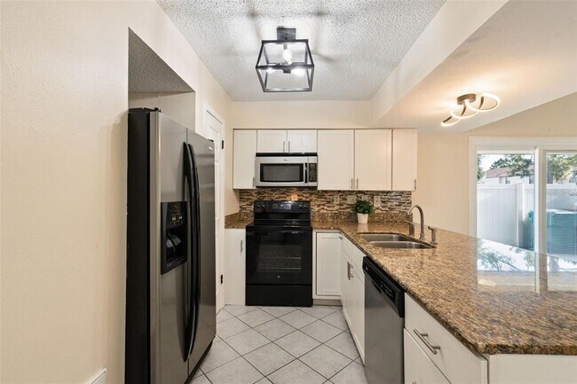 Building Photo - 1716 Lafayette Ct