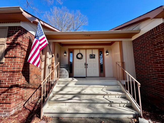 Primary Photo - Beautiful Brick Ranch in the Stratford Cha...