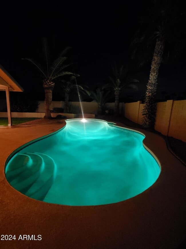 Building Photo - 14237 N 41st Dr