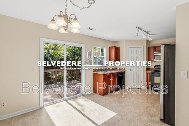 Building Photo - 36 Ackland Dr