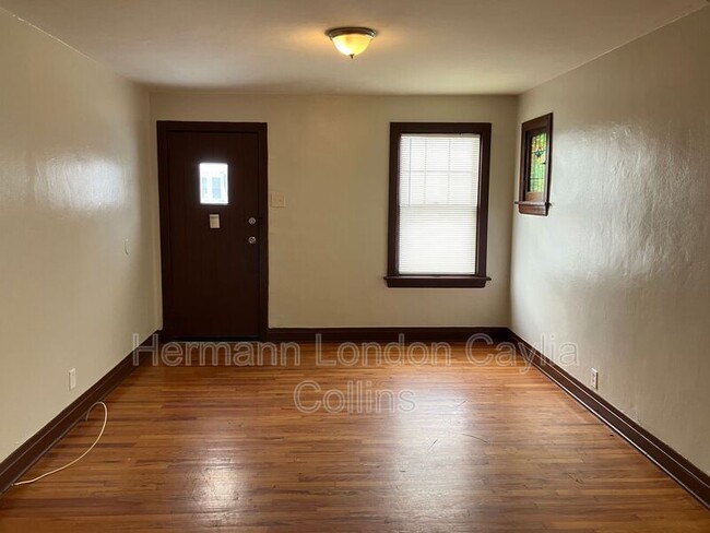 Building Photo - 420 Shirley Ave