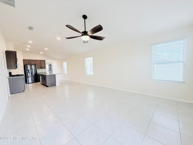 Building Photo - 86221 Mainline Rd