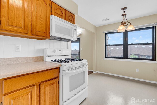 Building Photo - 101 Beverly Hl Ter