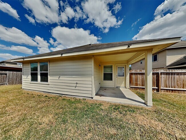 Building Photo - 5907 Stockholm Ct