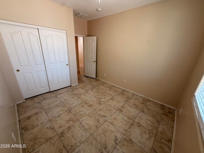Building Photo - 15227 W Jackson St