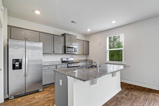 Building Photo - 110 Cedar View Cir