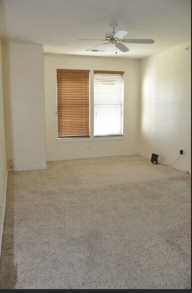 Building Photo - 12008 Amber Ridge Cir