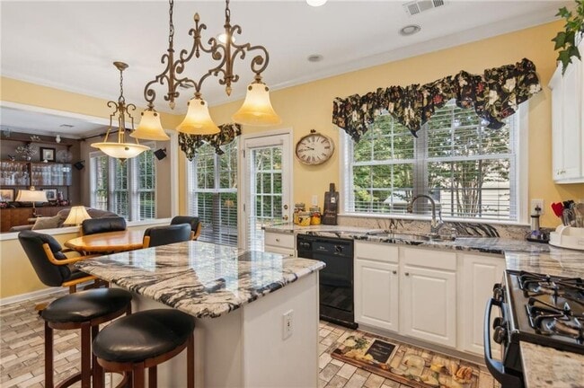 Building Photo - 15 Hawnley Trl