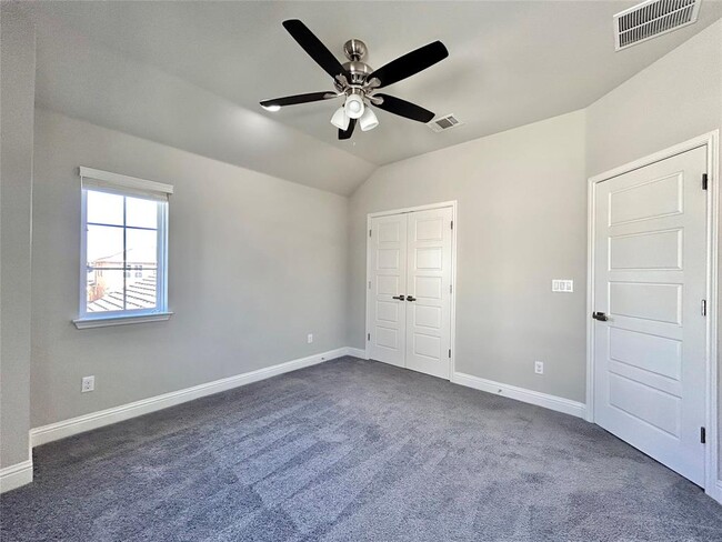 Building Photo - 9313 Kyles Stake Rd