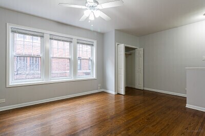 Building Photo - 3820 N Sheffield Ave