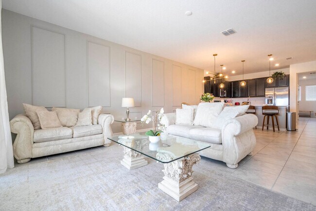 Building Photo - 1053 Splash Shot Pl