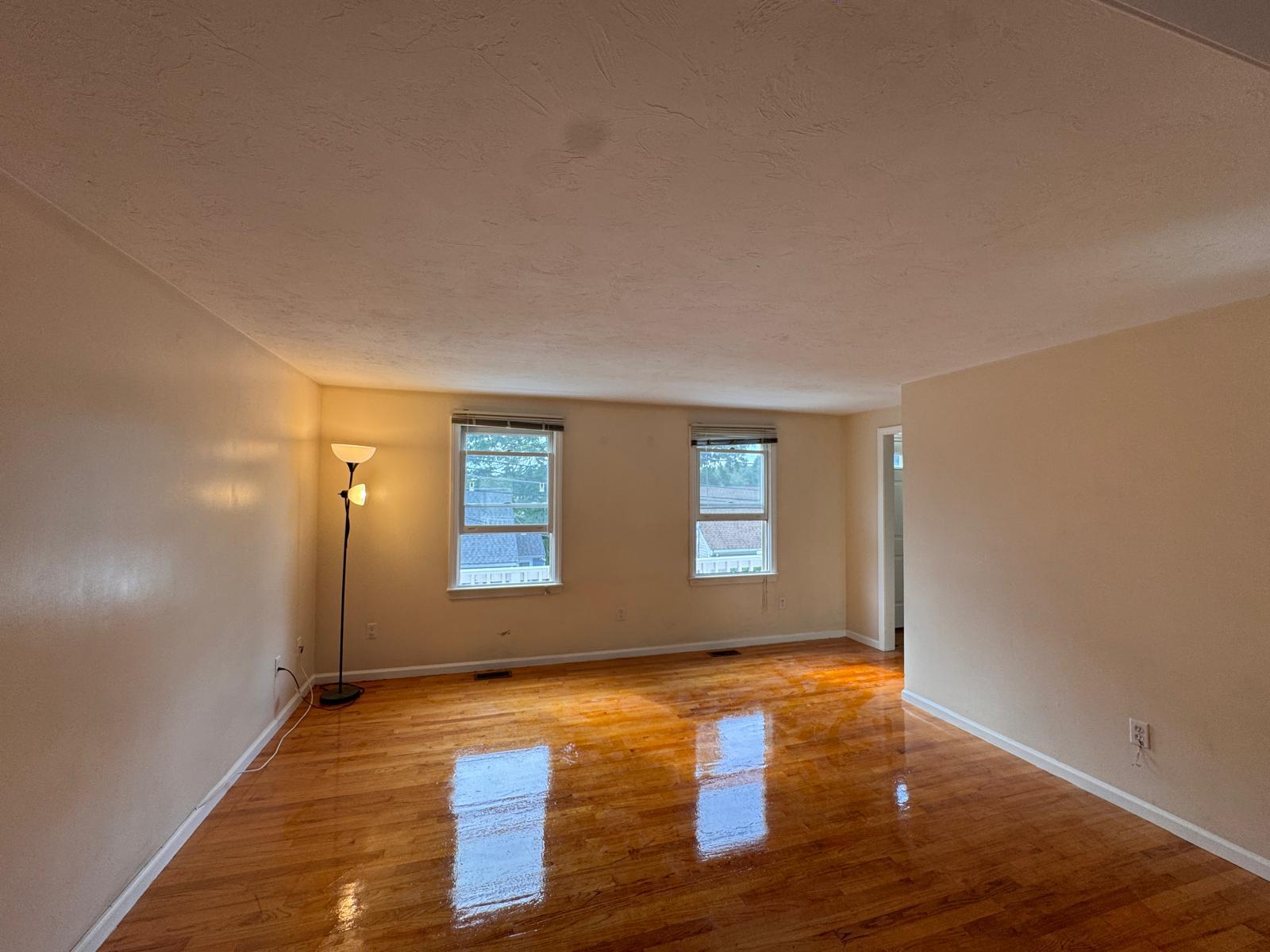 Building Photo - 118 Montclair Ave