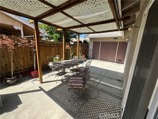 Building Photo - 18914 Cir of the Oaks