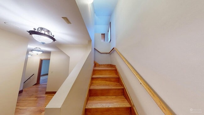 Building Photo - 55 Metropolitan Ave