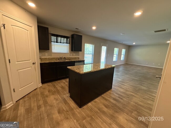 Building Photo - 1450 Veranda Ln