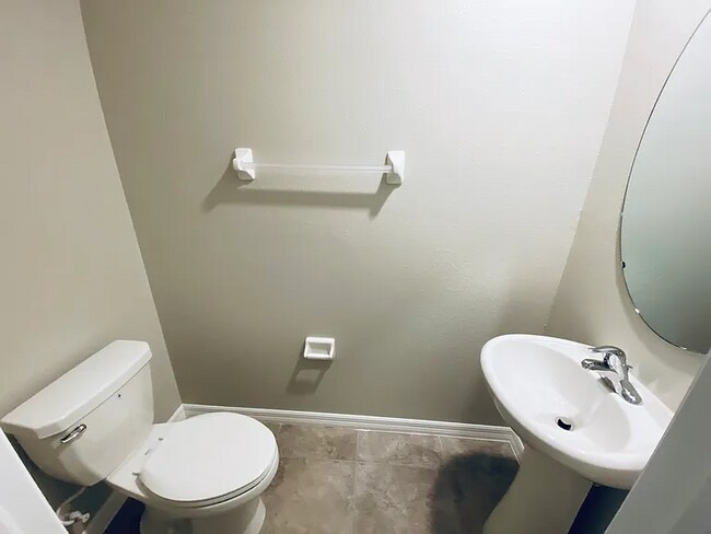 Building Photo - 4542 Globe Thistle Dr