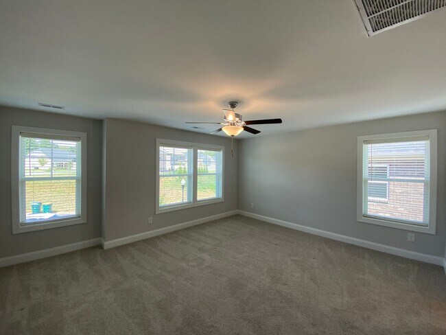 Building Photo - 6260 Kershaw Mdws Rd