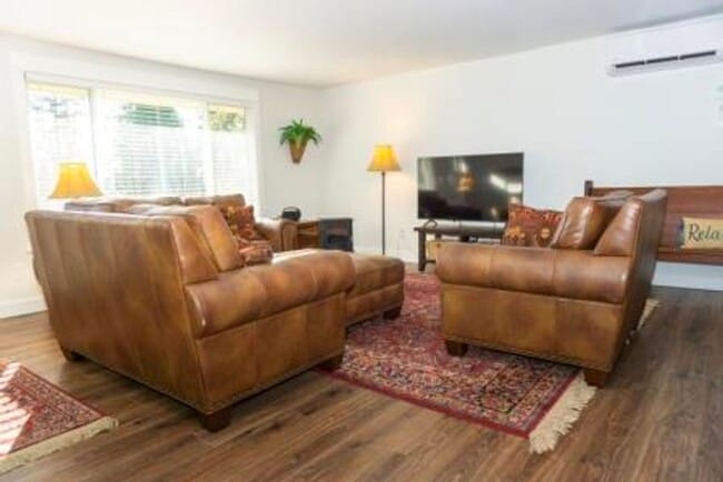 Building Photo - 3 bedroom, 2 bath with double car attached garage, newly remodeled.