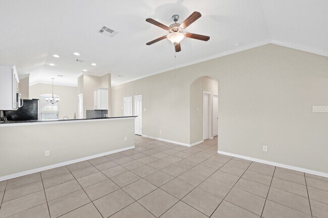 Building Photo - 13810 Rosemere Ln