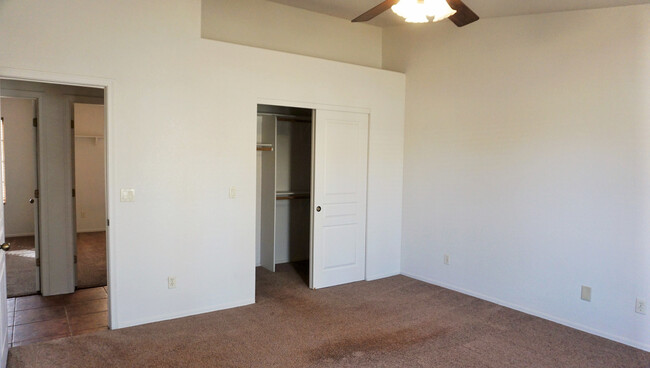 Building Photo - 3077 Mountain Ridge Dr