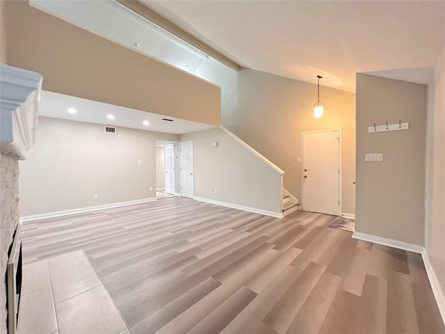 Building Photo - 2313 Placid Dr