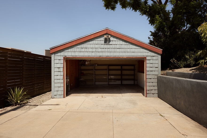 Building Photo - 2606 W Ave 30