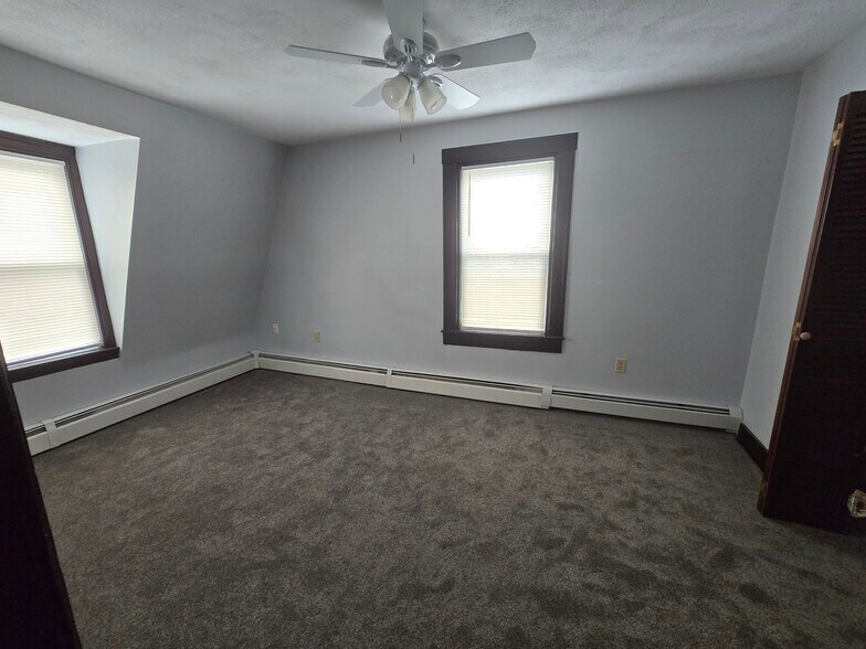 Bedroom2 - 128 Martin St