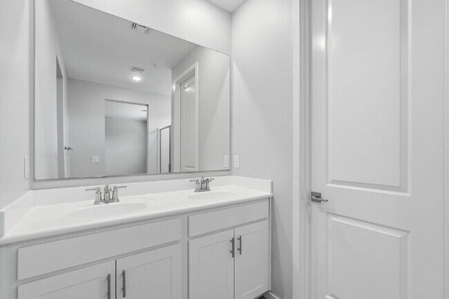 Building Photo - 4535 W Hunter Trl