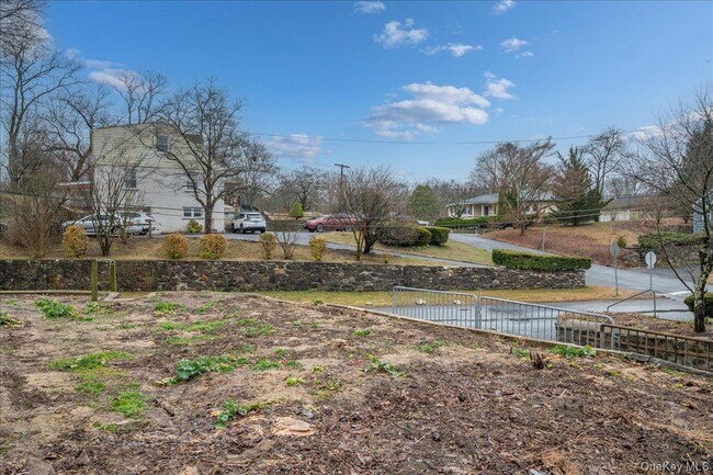 Building Photo - 95 King St