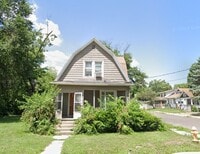Building Photo - 319 E Archer Ave