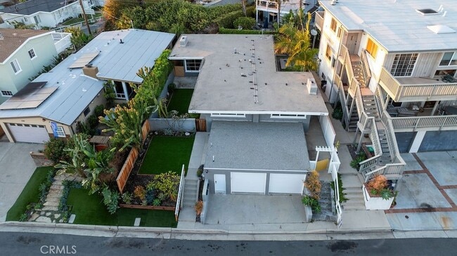 Building Photo - 256 1/2 Avenida Madrid Unit B