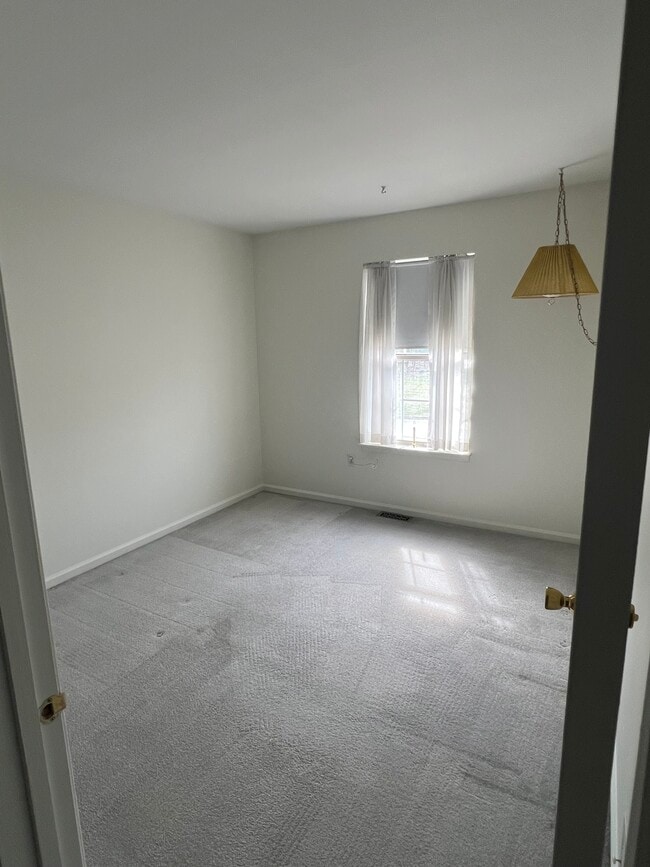 Building Photo - 1534 MacIntosh Way
