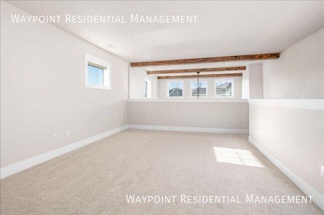 Building Photo - 1704 E Cutgrass Ln